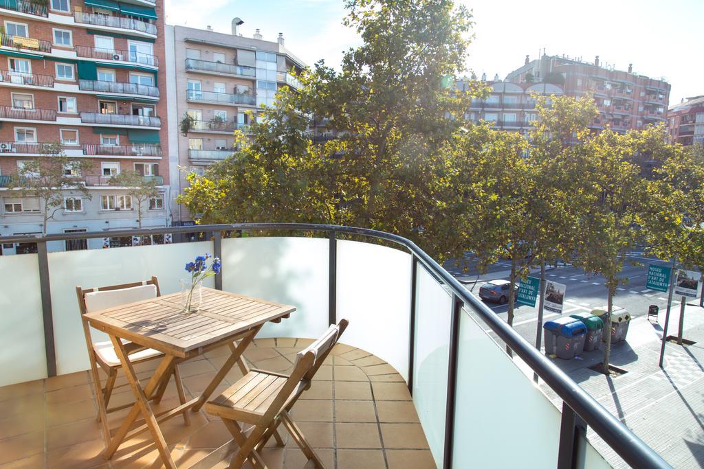 New & Sunny Apartment Barcelona Buitenkant foto
