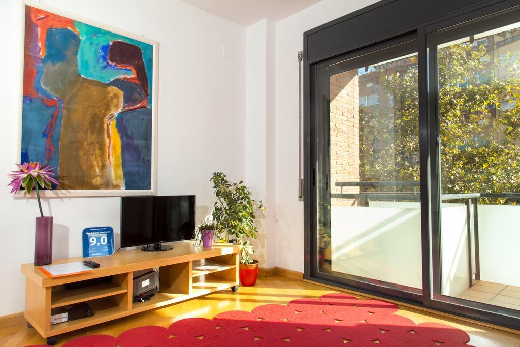 New & Sunny Apartment Barcelona Buitenkant foto