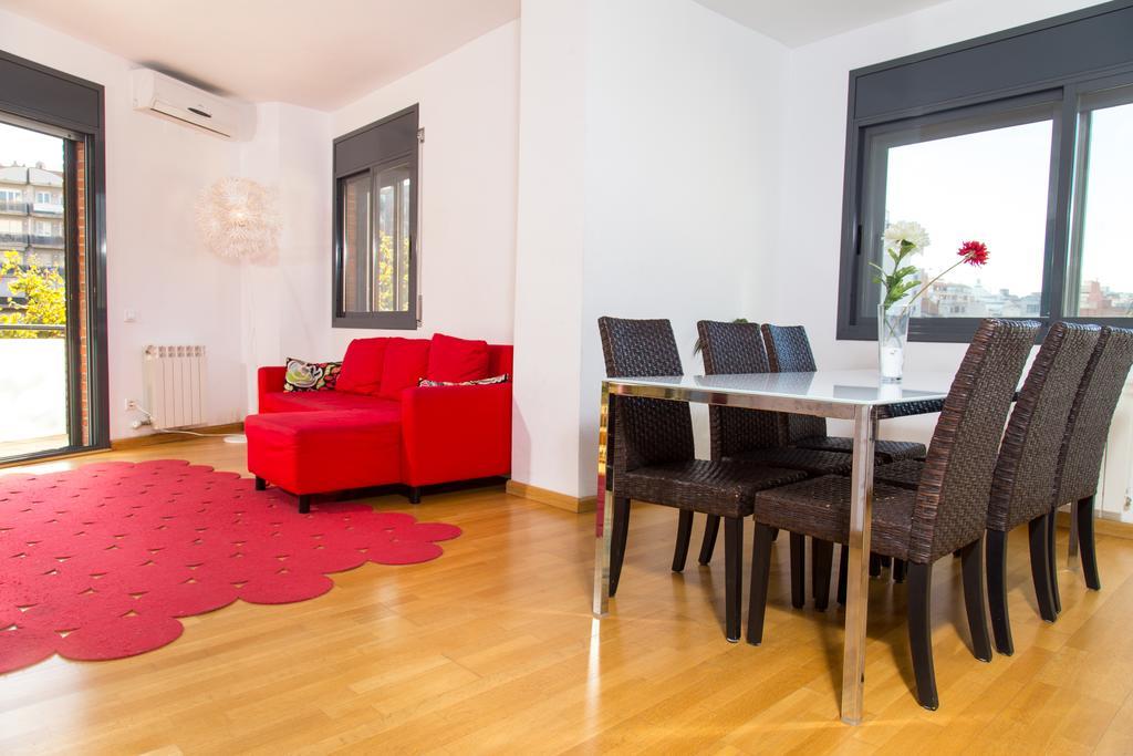 New & Sunny Apartment Barcelona Buitenkant foto