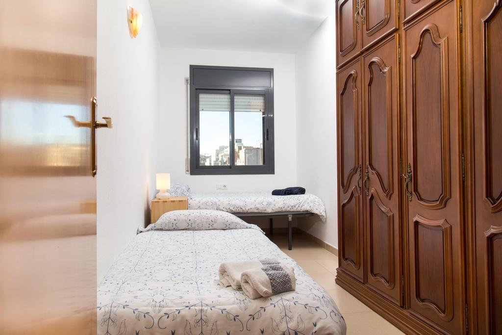 New & Sunny Apartment Barcelona Buitenkant foto